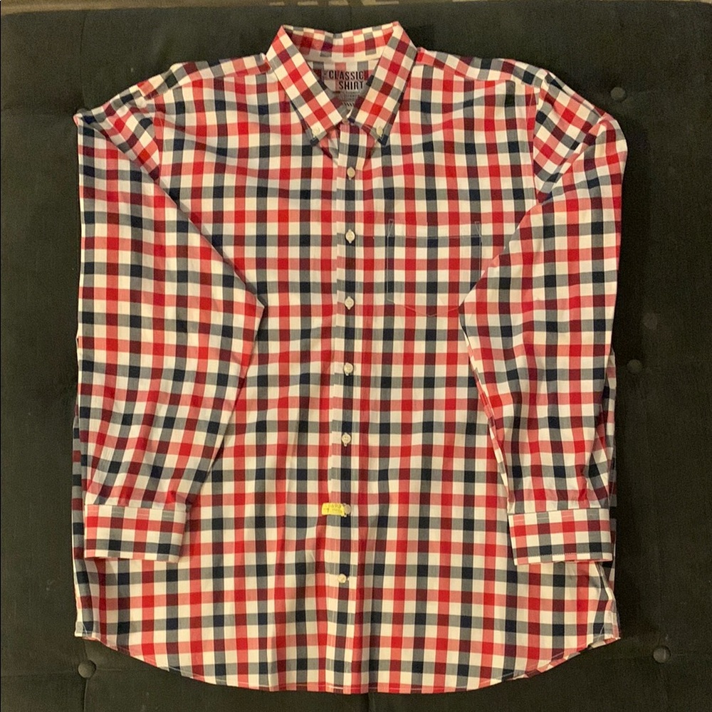 Gently used Old Navy button up long sleeve collared shirt - Men’s size XXL